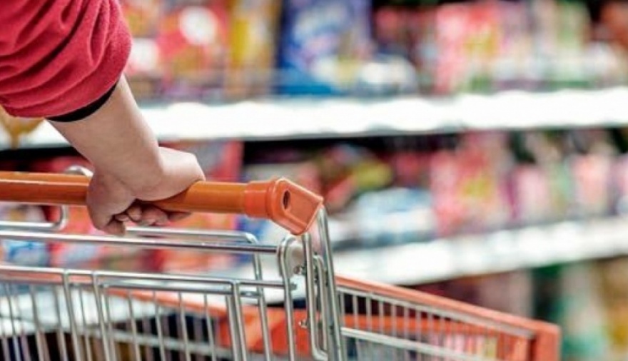 Se desplomaron las ventas en centros de compras y en supermercados